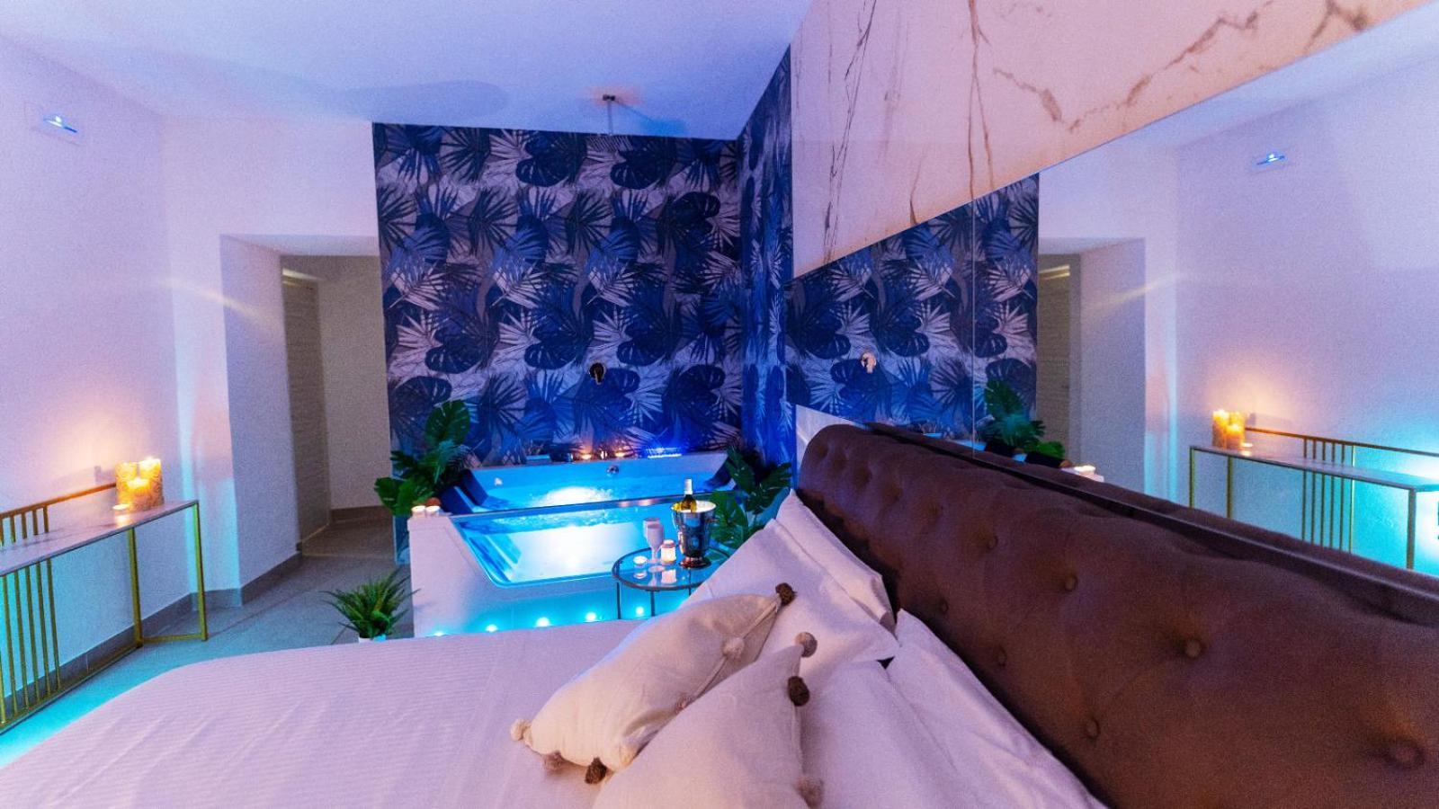 Mazzini Luxury Jacuzzy Suite Catania Exterior photo