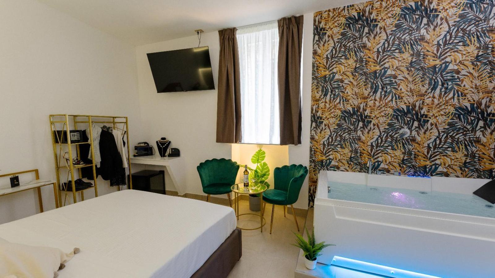 Mazzini Luxury Jacuzzy Suite Catania Exterior photo