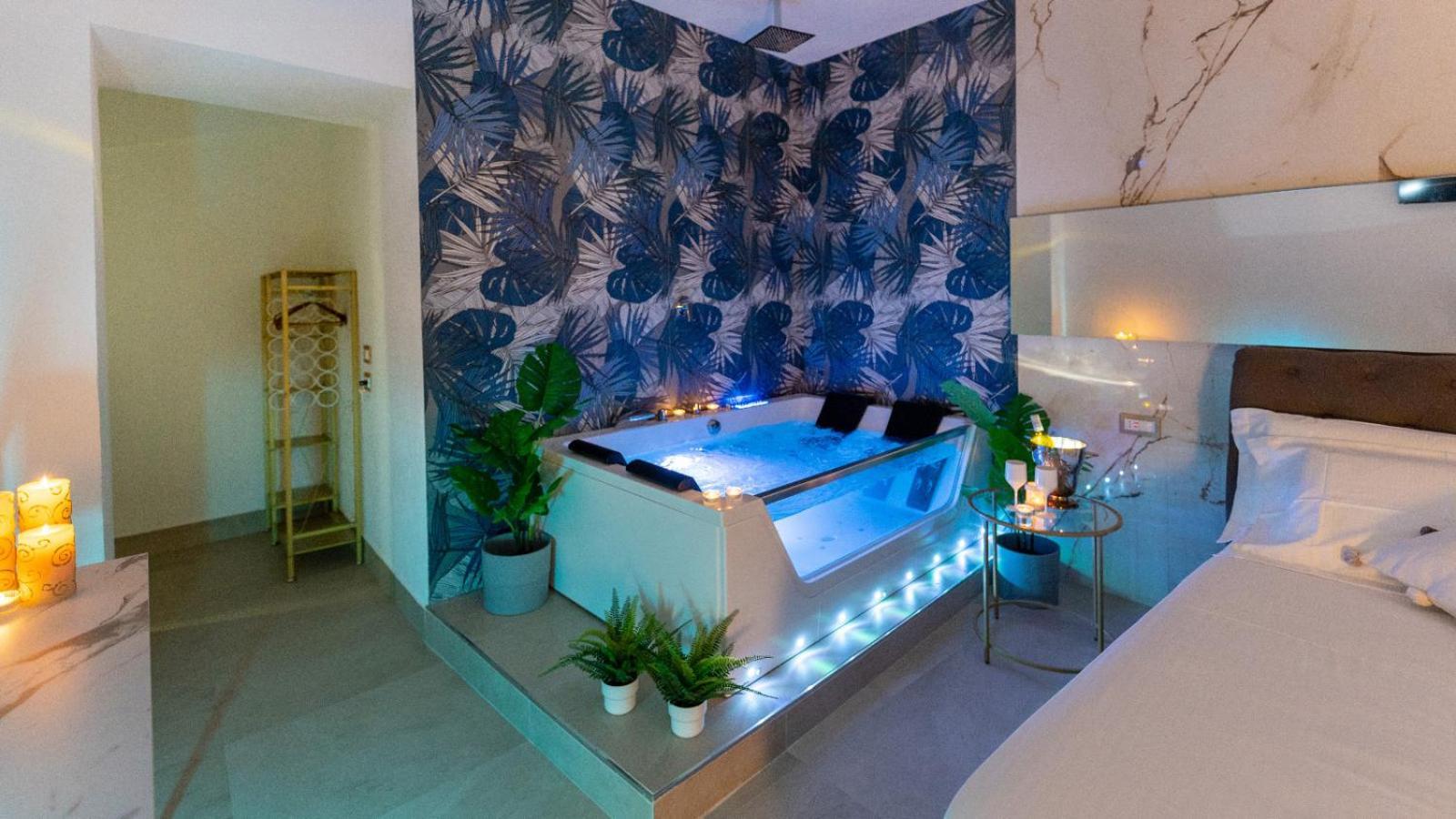Mazzini Luxury Jacuzzy Suite Catania Exterior photo
