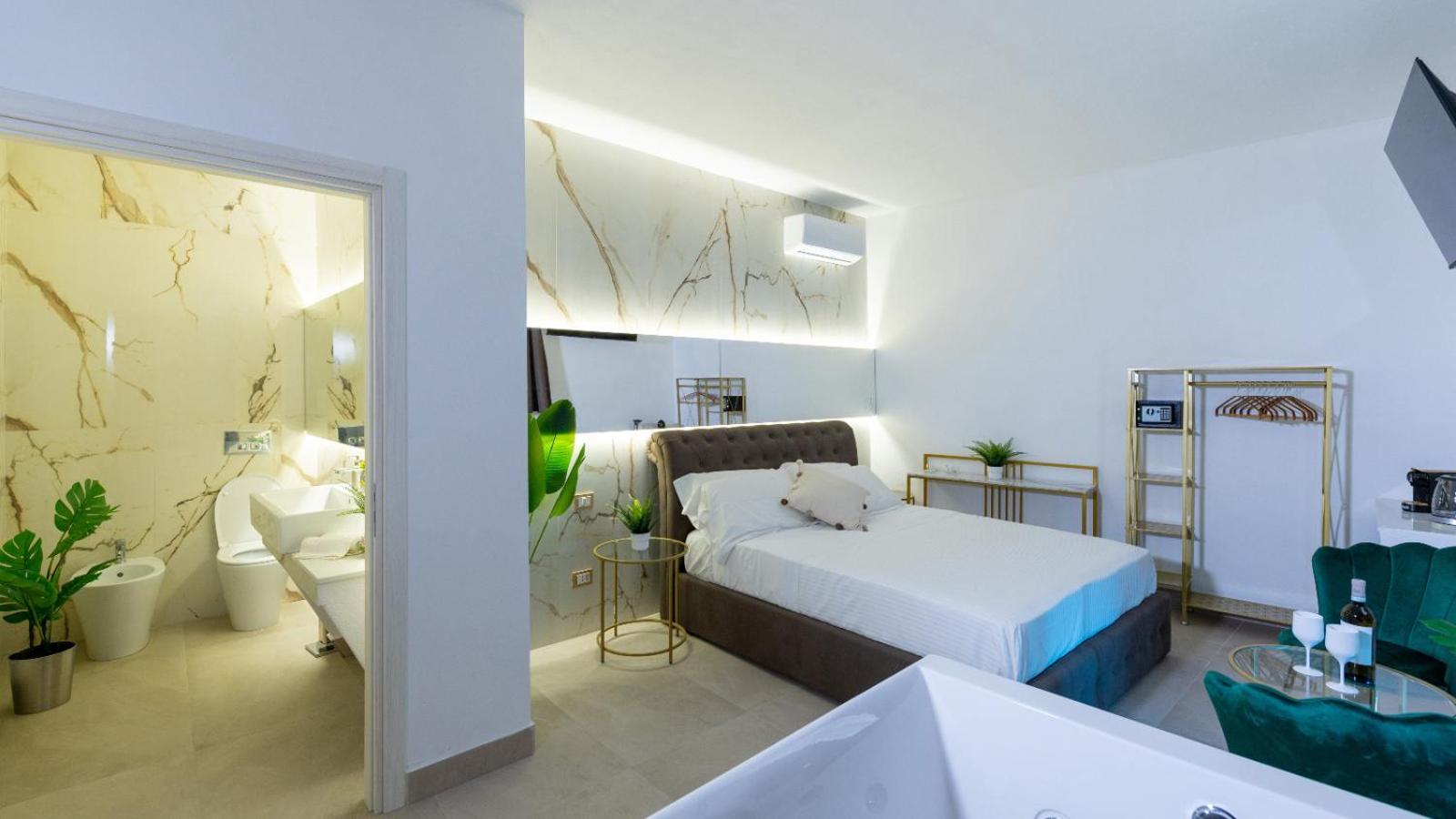 Mazzini Luxury Jacuzzy Suite Catania Exterior photo